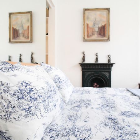 Kensington Apartments Richmond  Room photo