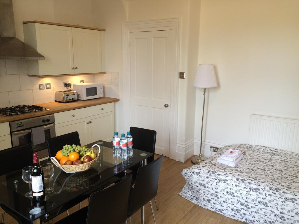 Kensington Apartments Richmond  Room photo